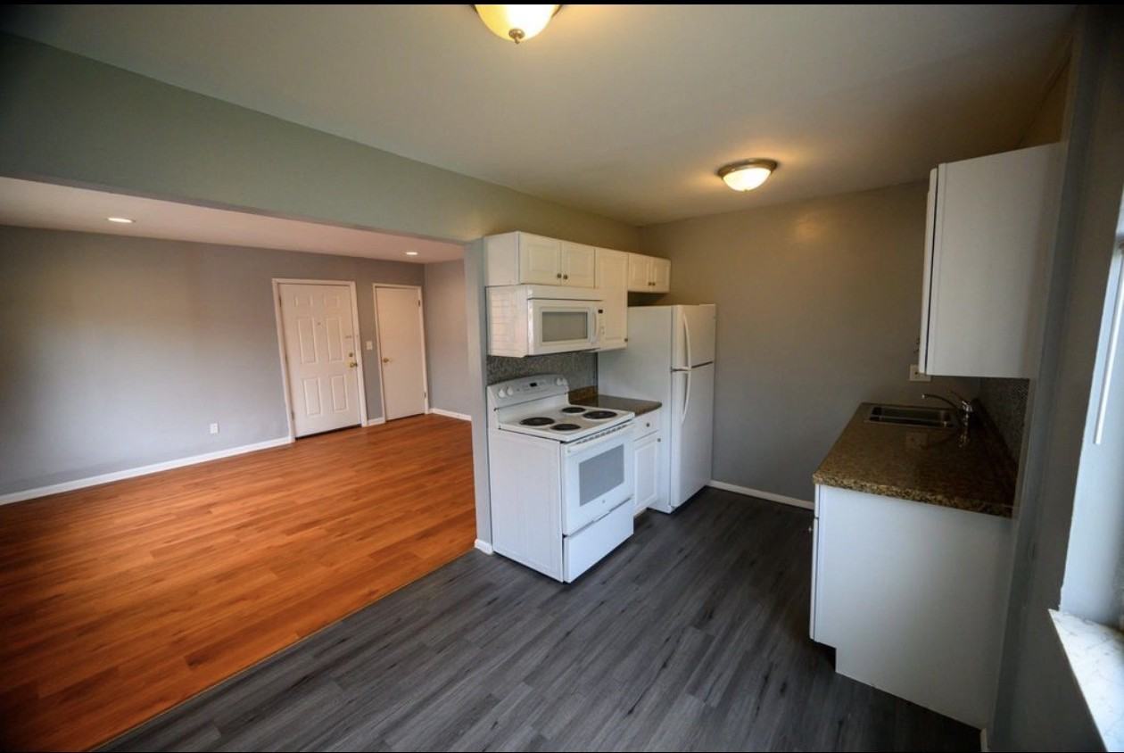 6366 Corbly Rd #3 - Photo 7 of 24