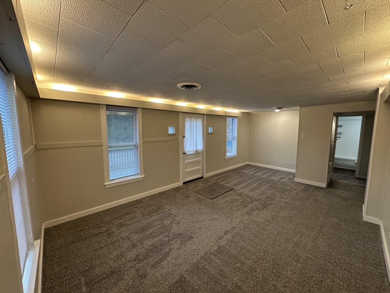 2820 North St - Photo 2 of 11