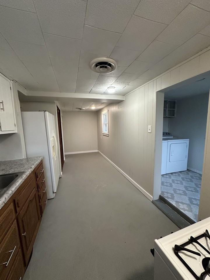 2820 North St - Photo 4 of 11