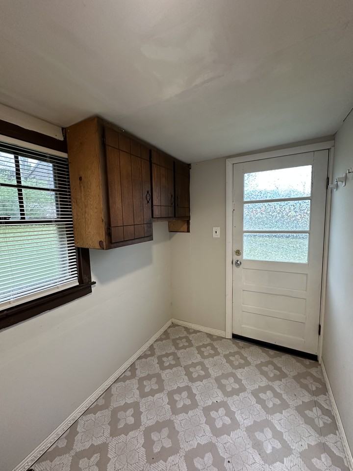 2820 North St - Photo 6 of 11