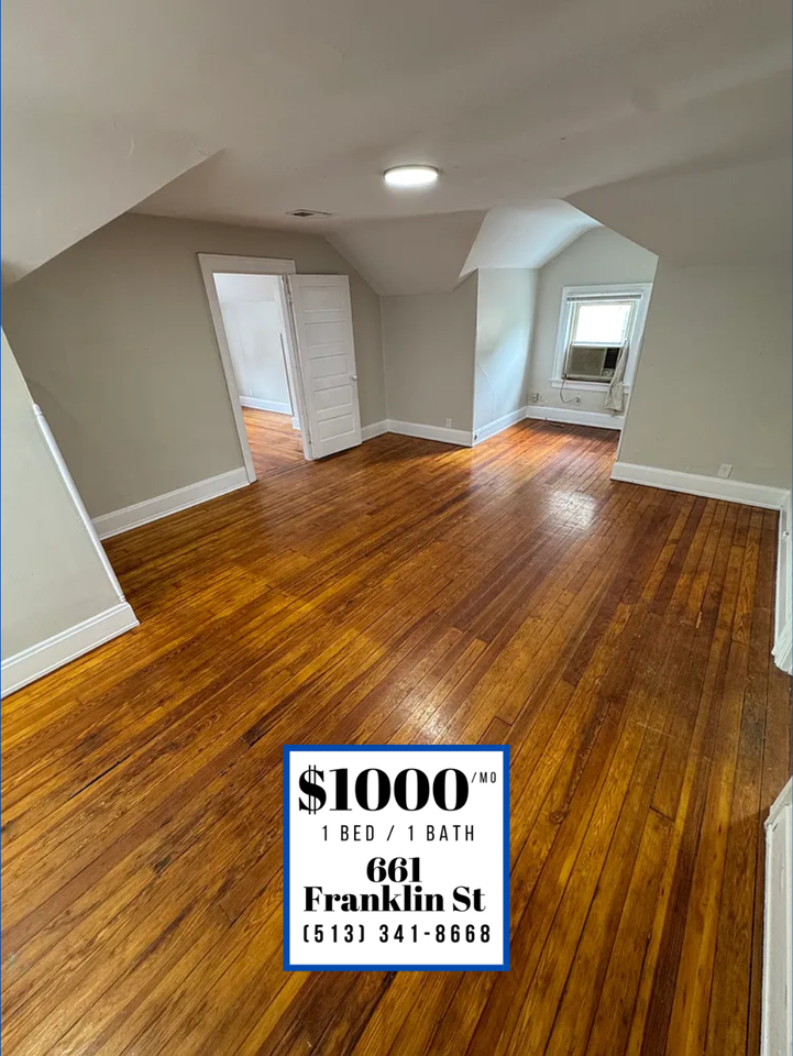661 Franklin St #UP - Photo 2 of 9