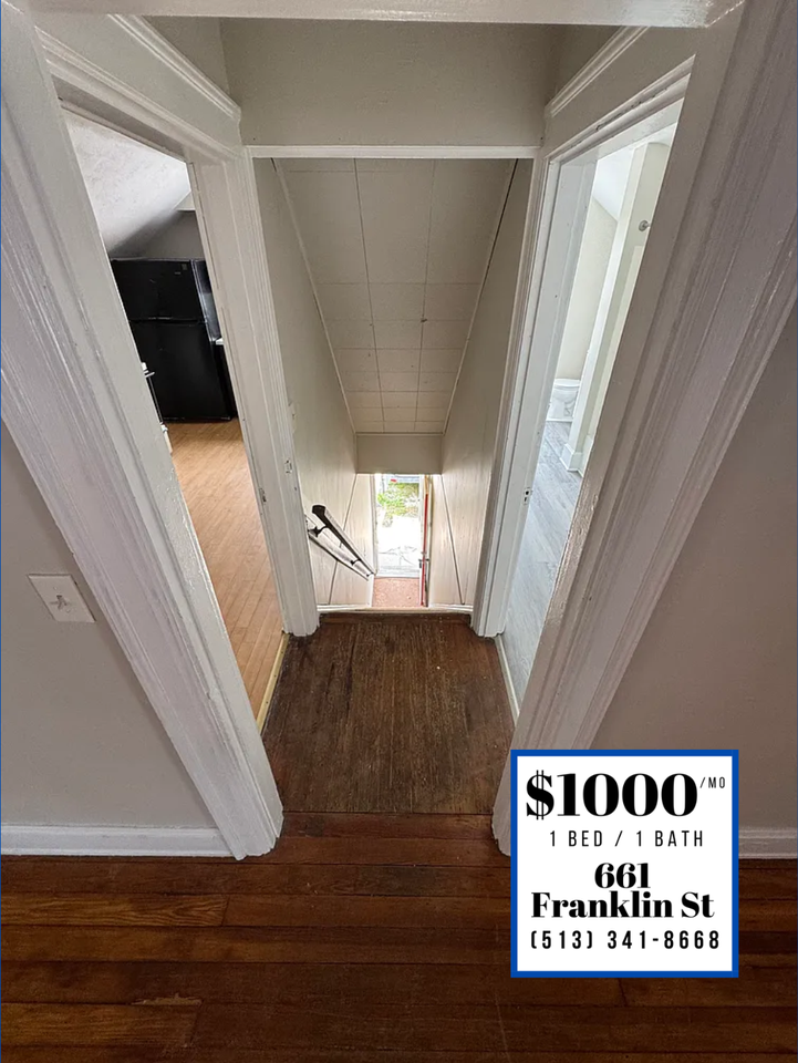661 Franklin St #UP - Photo 5 of 9