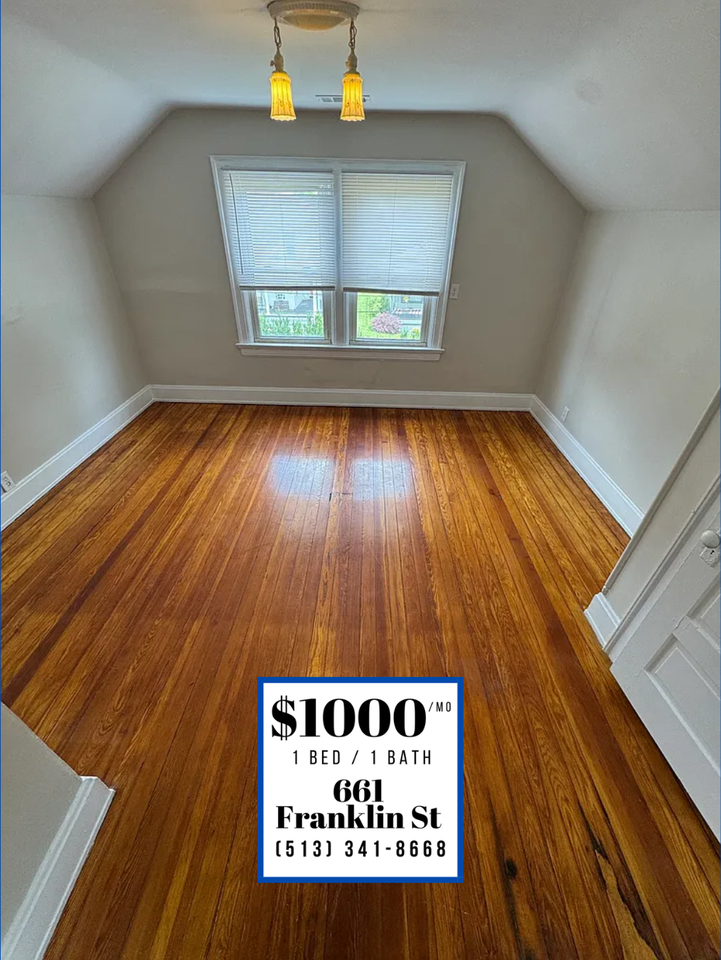 661 Franklin St #UP - Photo 7 of 9