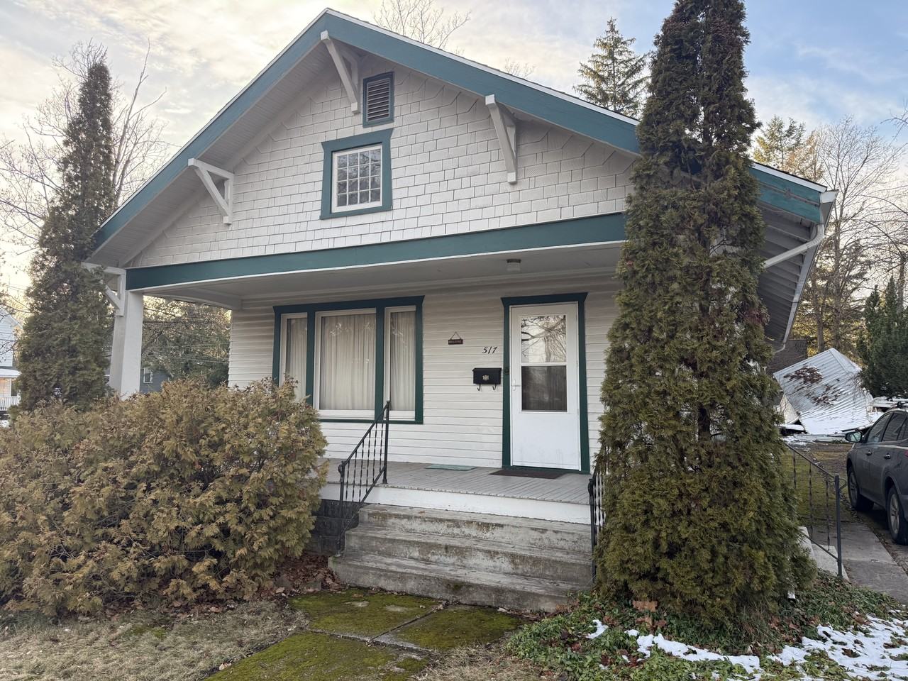 517 S Hayes St - Photo 2 of 12