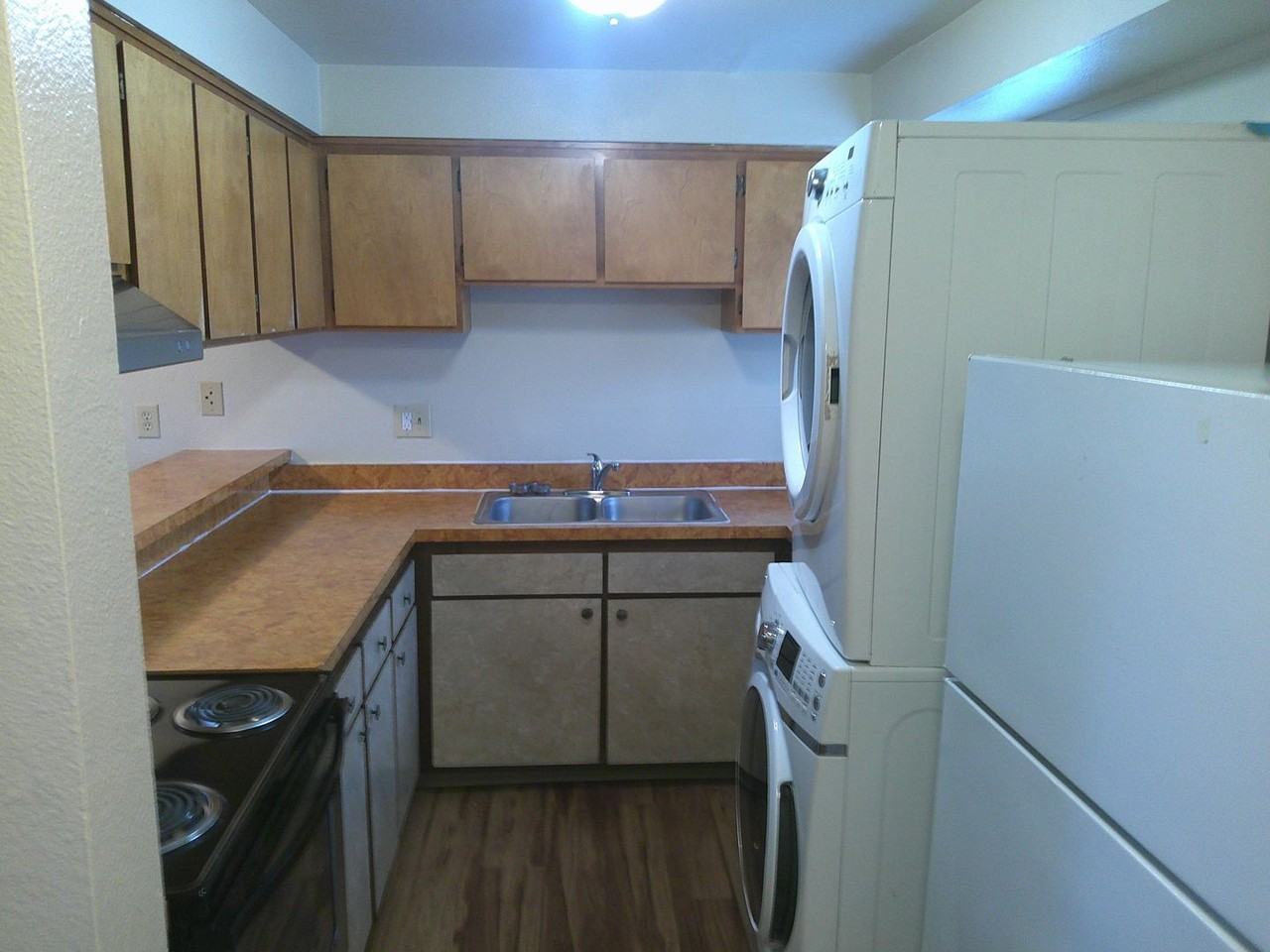 143 - Eastwood Group - Photo 4 of 29