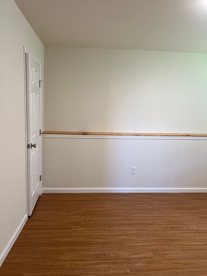 161 Baker St - Photo 3 of 28