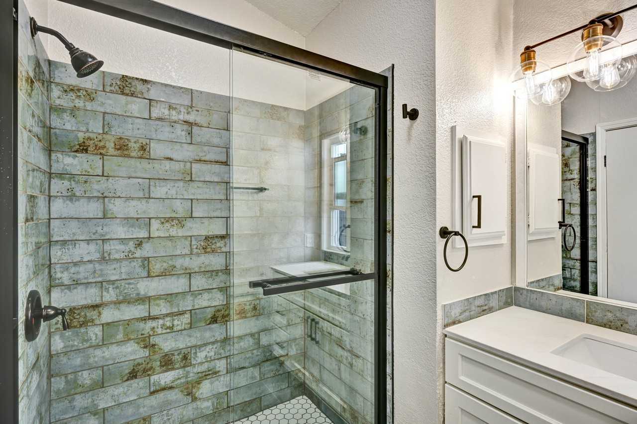 1783 11th Street #B - Photo 4 of 31