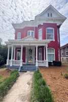 featured image of 1338 College St