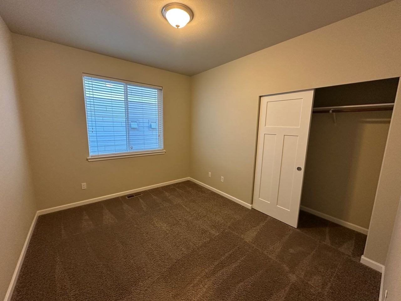 9546 6th Way Se - Photo 5 of 20