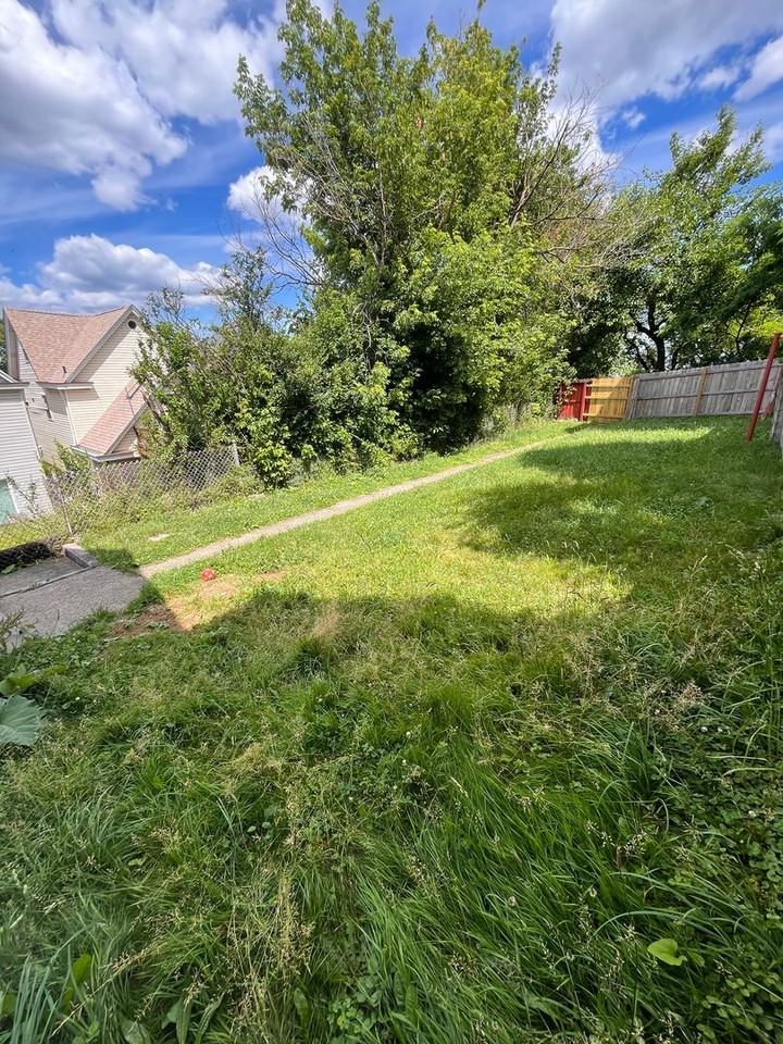 109 Kenova St - Photo 2 of 29
