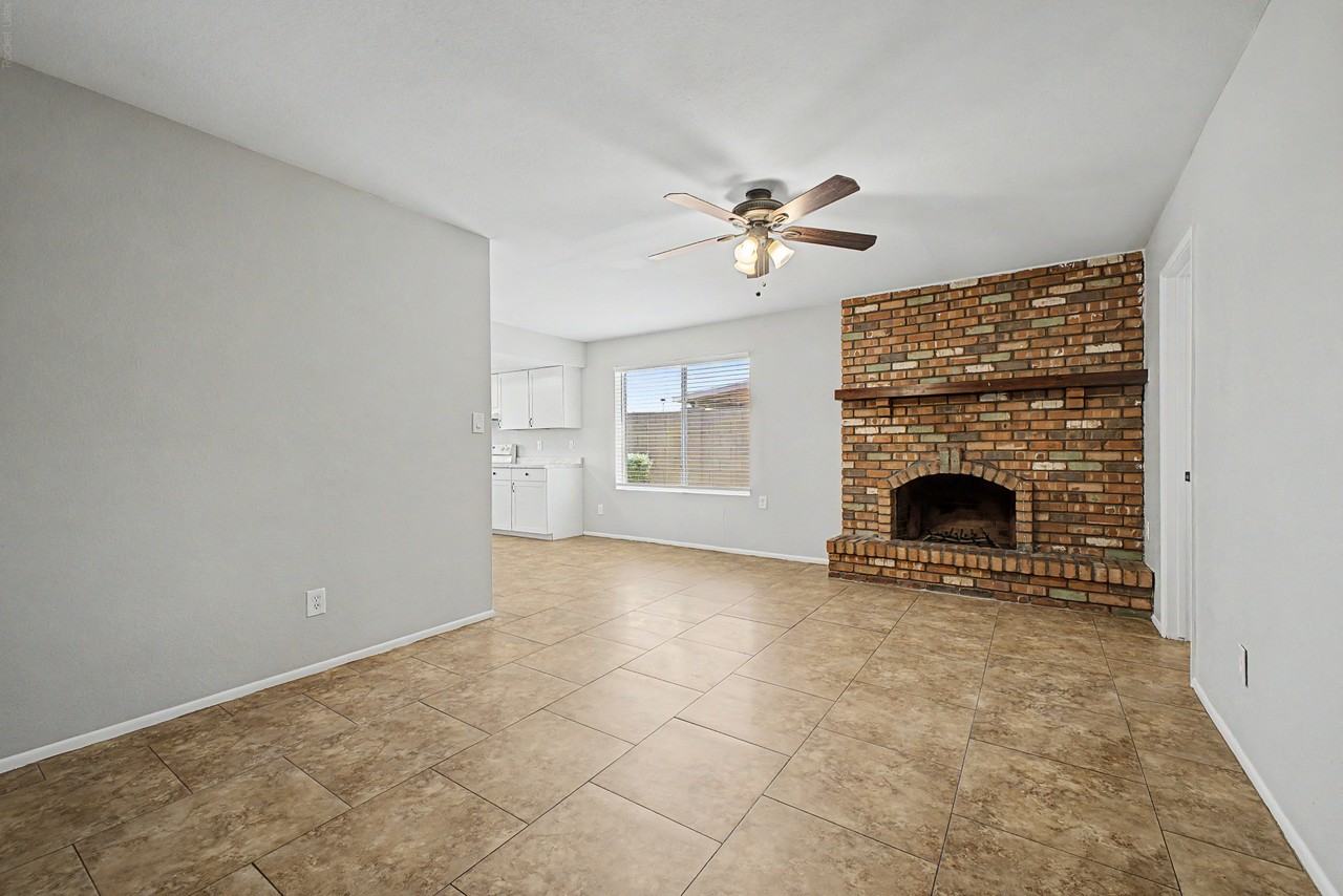 3223 E Emerald Cir #1 - Photo 3 of 25