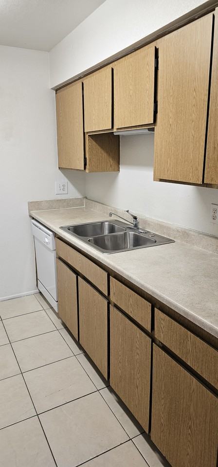 2745 N. Salem - 201 #201 - Photo 2 of 4