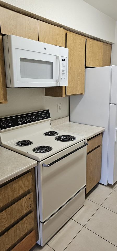 2745 N. Salem - 201 #201 - Photo 3 of 4