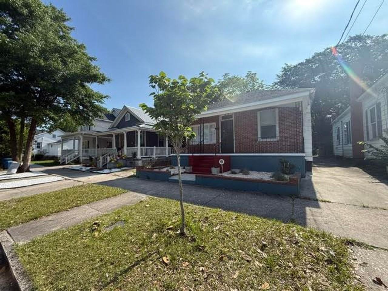 1009 S 6th St - Photo 3 of 24