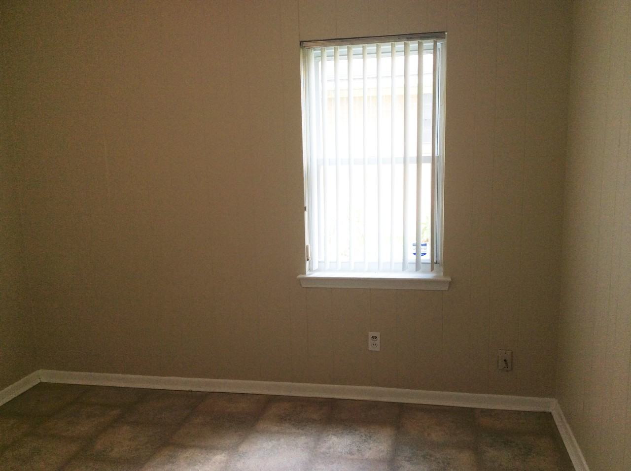 1201 Travis St #1 - Photo 6 of 10