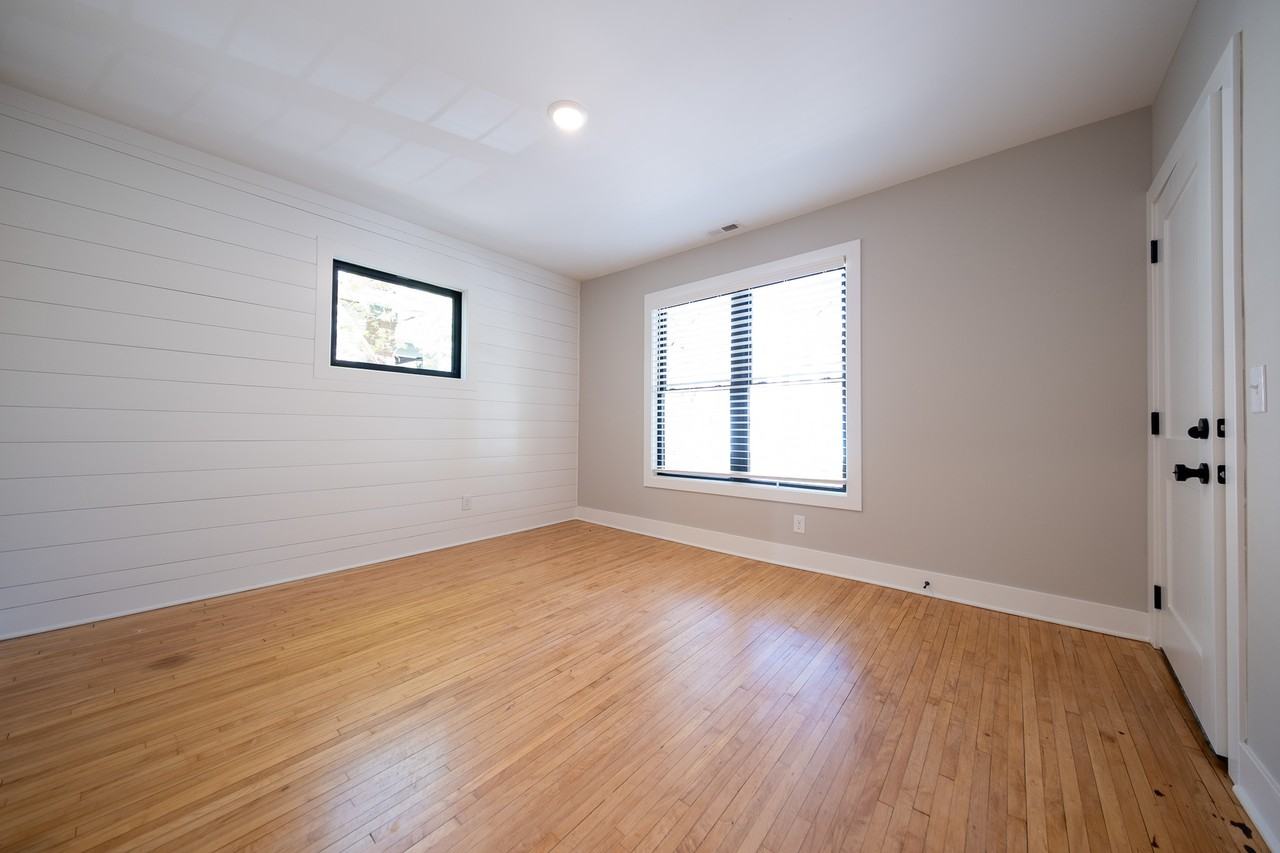 2612 2nd Ave S #3 - Photo 3 of 16