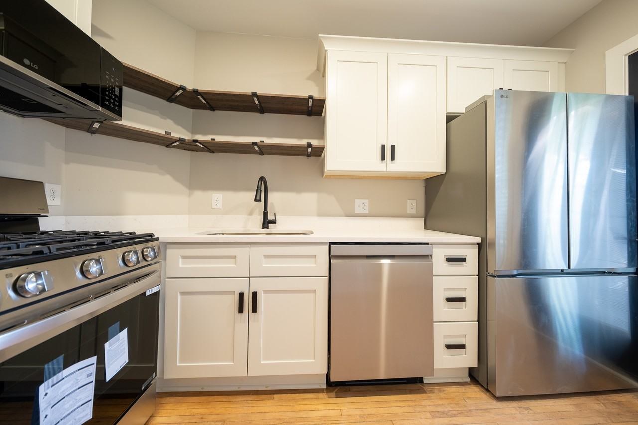 2612 2nd Ave S #3 - Photo 4 of 16