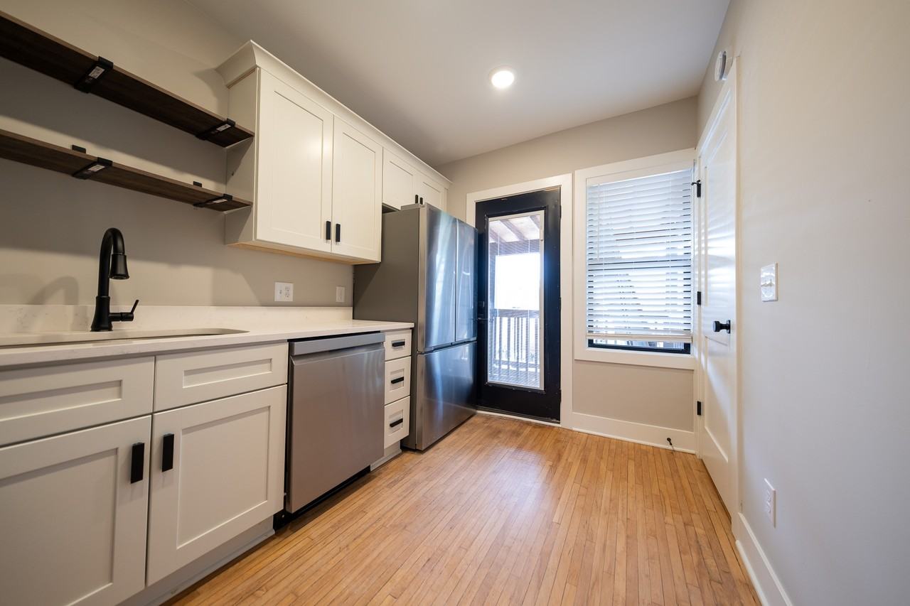 2612 2nd Ave S #3 - Photo 5 of 16