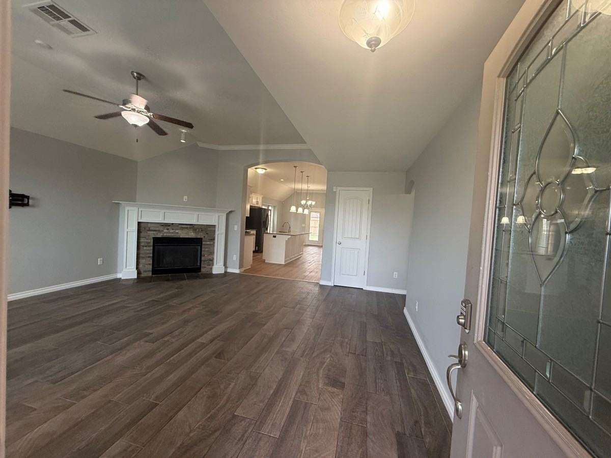 6605 Nw 158th St #1 - Photo 3 of 50