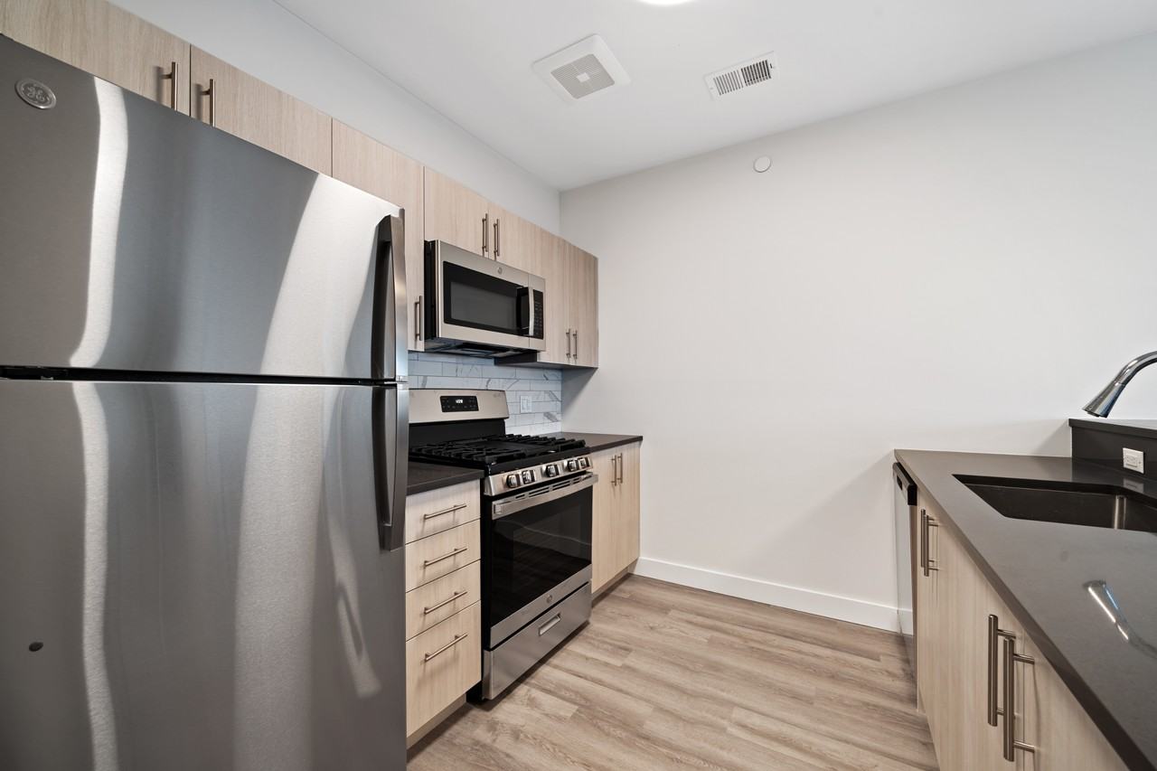 72 S Essex Ave, City of Orange, NJ 07050 - 610 #610 - Photo 3 of 18