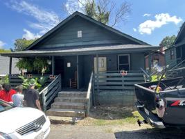 featured image of 713 Greene St #B