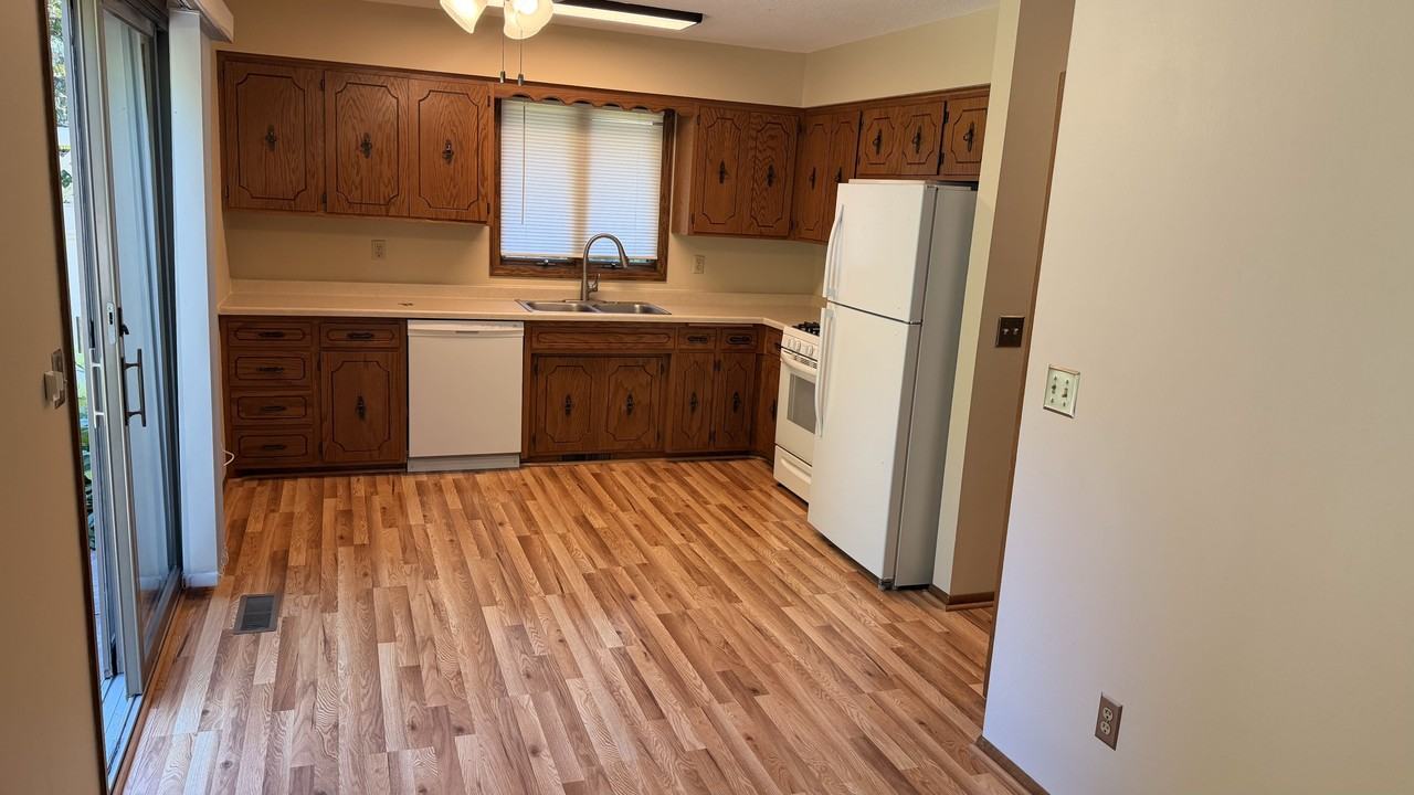 127 Jerry Liefert Dr #1 - Photo 4 of 23