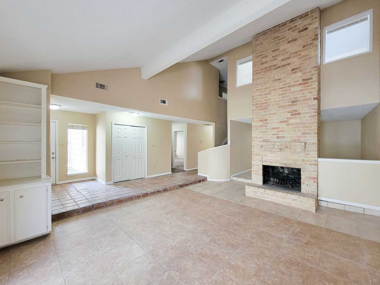 2710 Quail Creek Dr - Photo 2 of 45
