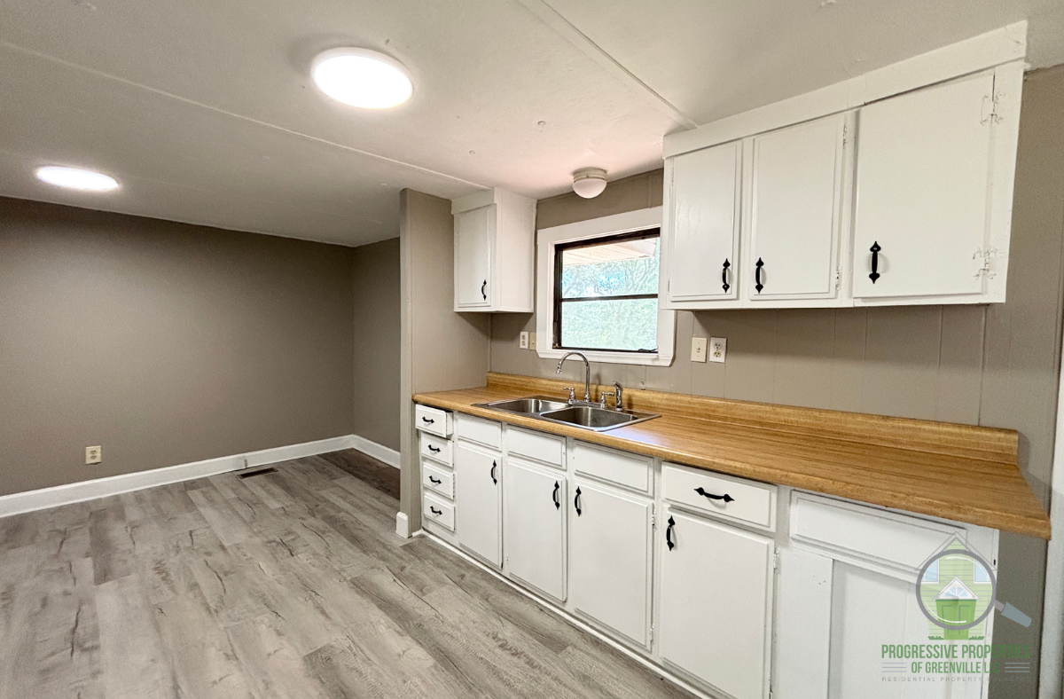 217 Robin Hood Rd #1 - Photo 5 of 14