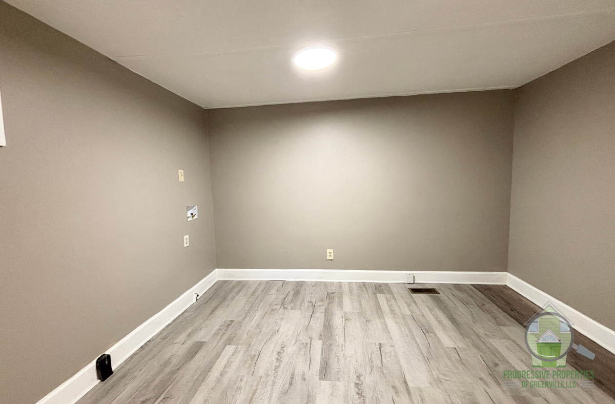 217 Robin Hood Rd #1 - Photo 7 of 14