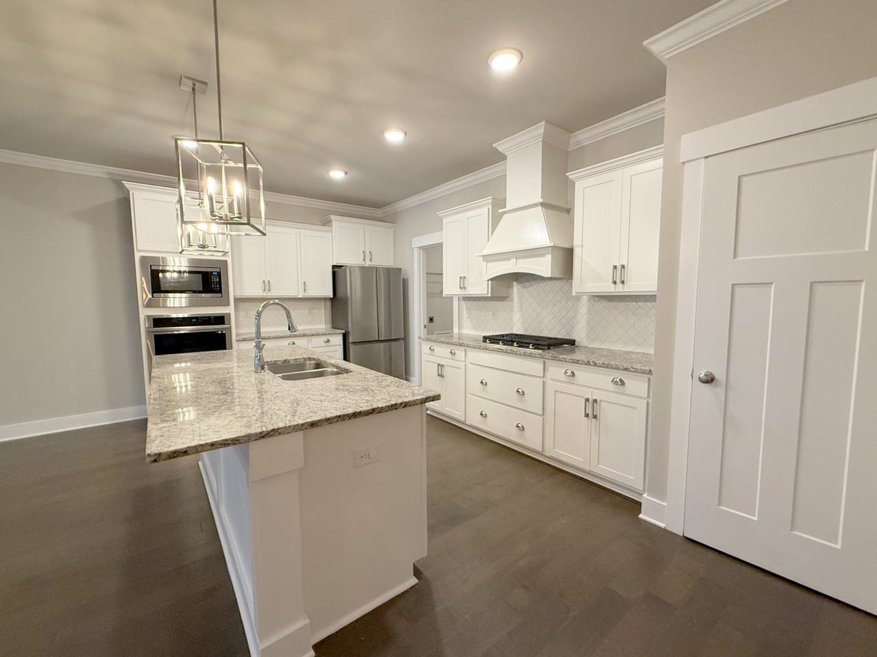 408 Raleigh Elm Dr Sw #1 - Photo 7 of 30
