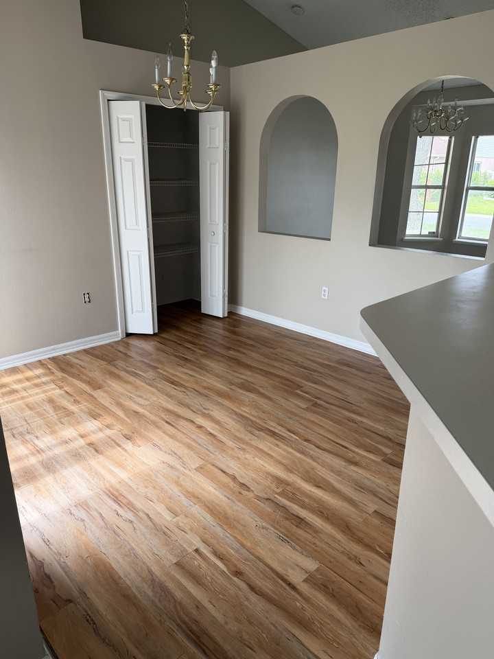 255 Lobelia Dr - Photo 5 of 16