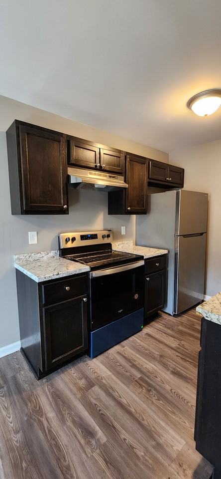 608 Miller Ave #1 - Photo 4 of 8