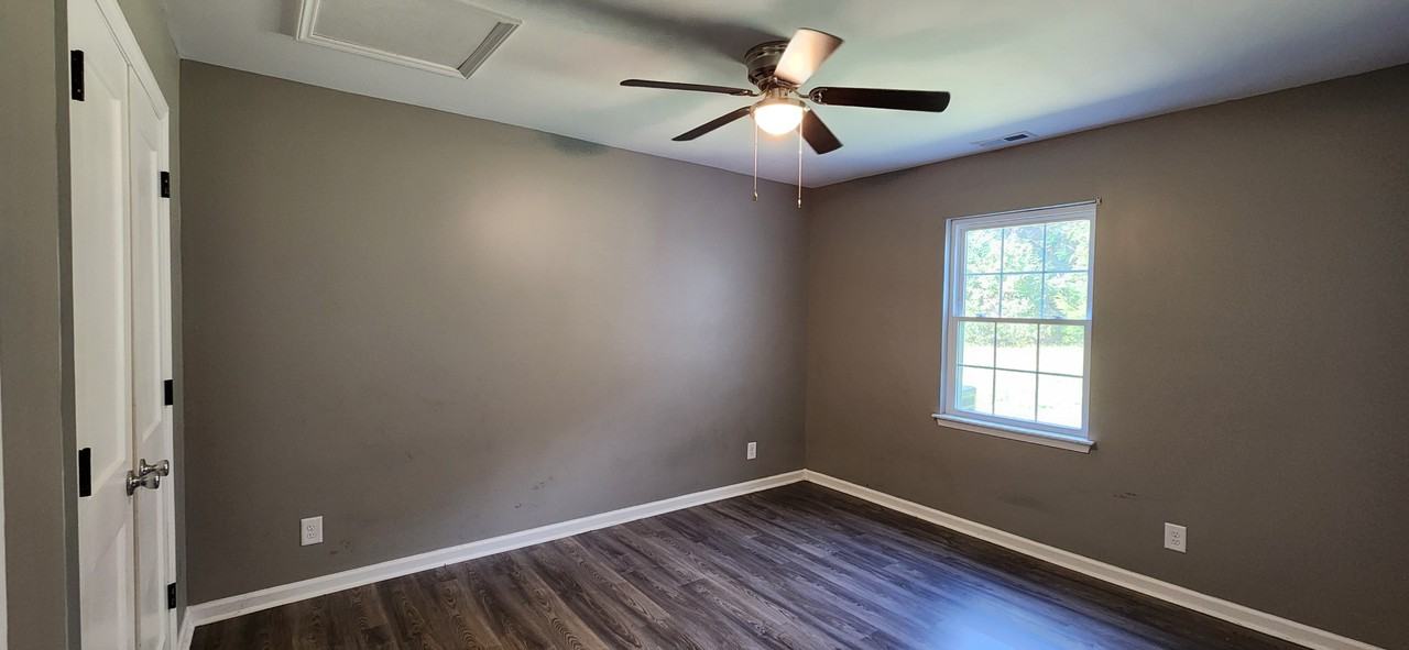 608 Miller Ave #1 - Photo 6 of 8