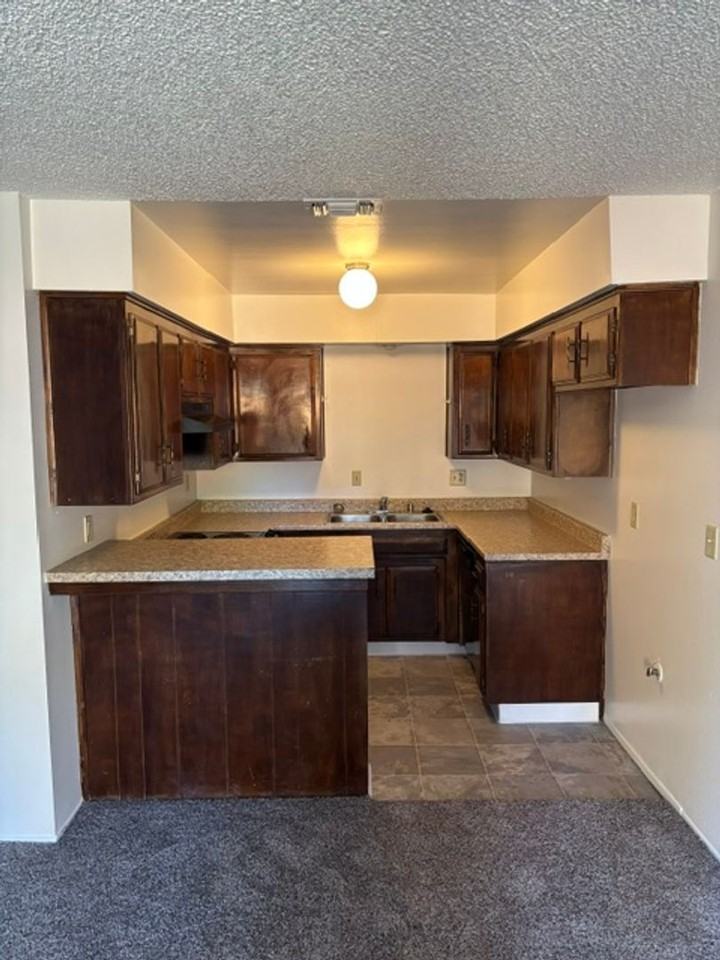 8012 S Laurelglen Blvd #C - Photo 4 of 17