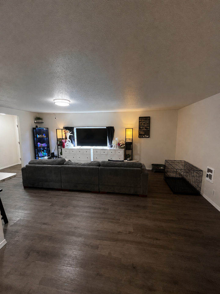 101 E Wood Ln #1 - Photo 4 of 17