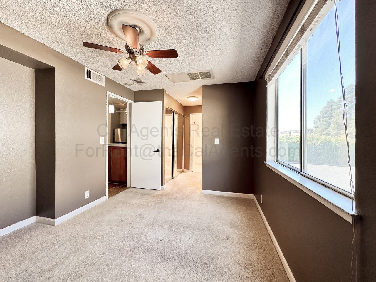 29621 Red Oak Ct #1 - Photo 5 of 13