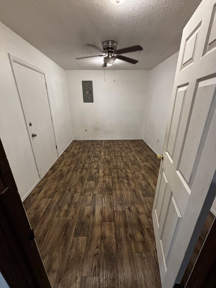 707 Louise St #1 - Photo 2 of 12