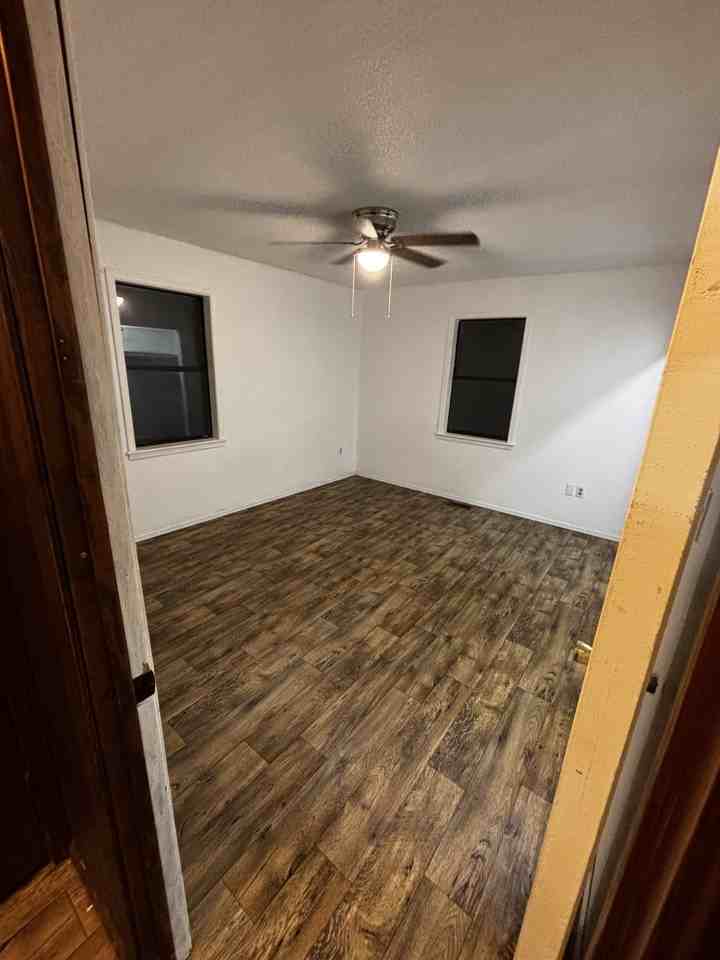 707 Louise St #1 - Photo 3 of 12