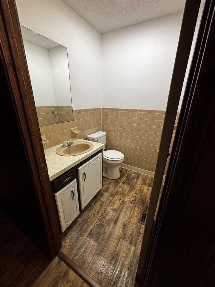 707 Louise St #1 - Photo 6 of 12