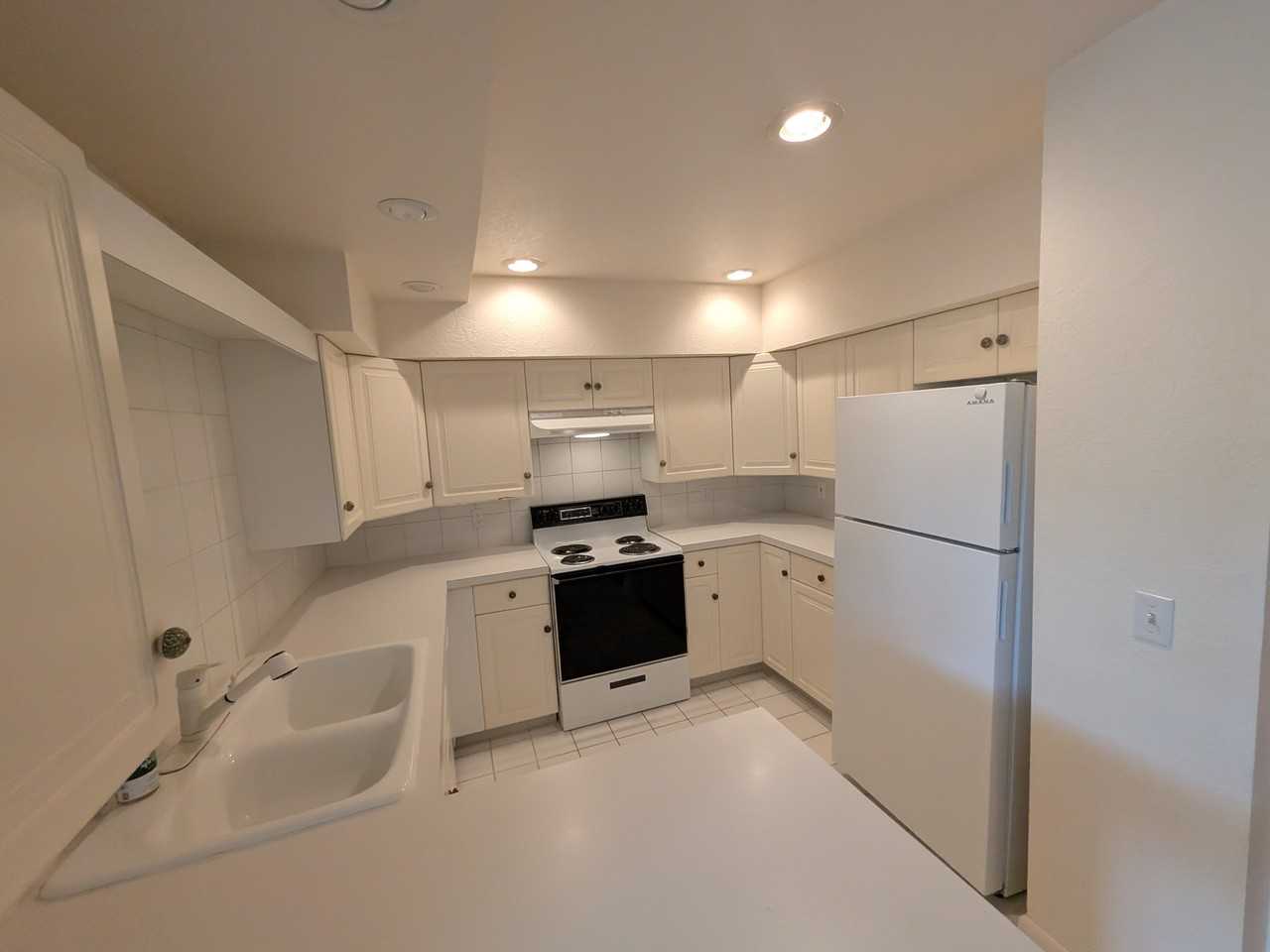 1000 Fountain Terrace Dr #1 - Photo 5 of 50
