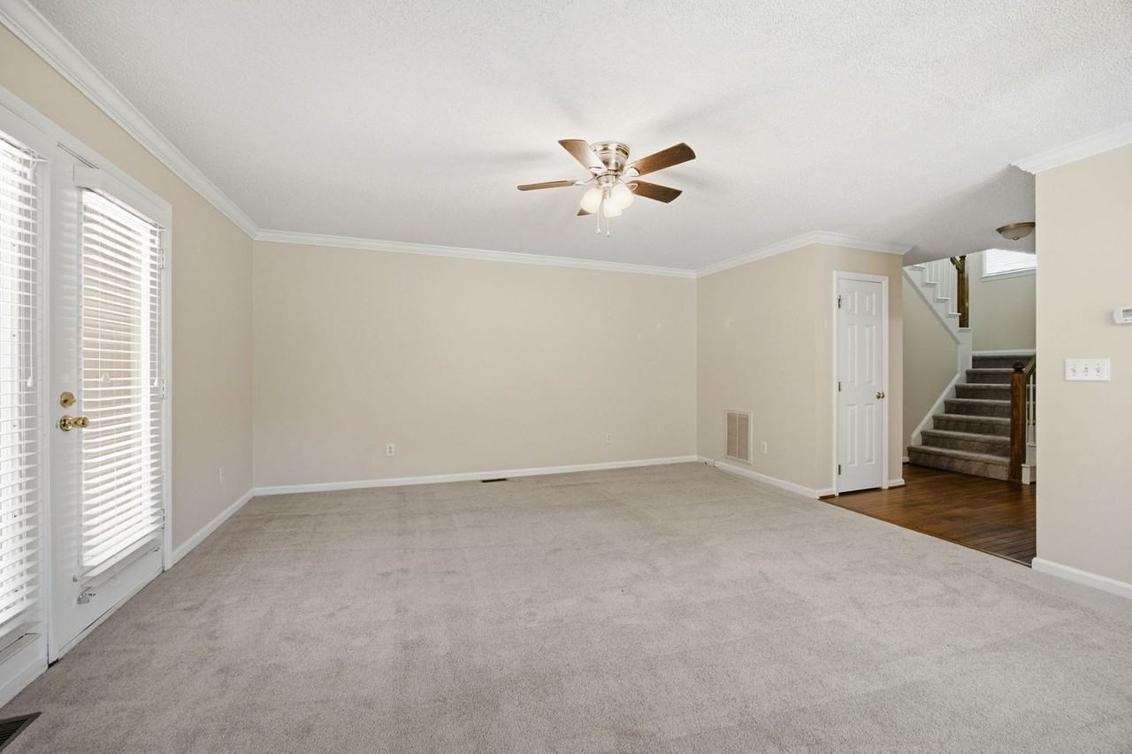 1601 Oakland Hills Way - Photo 3 of 24