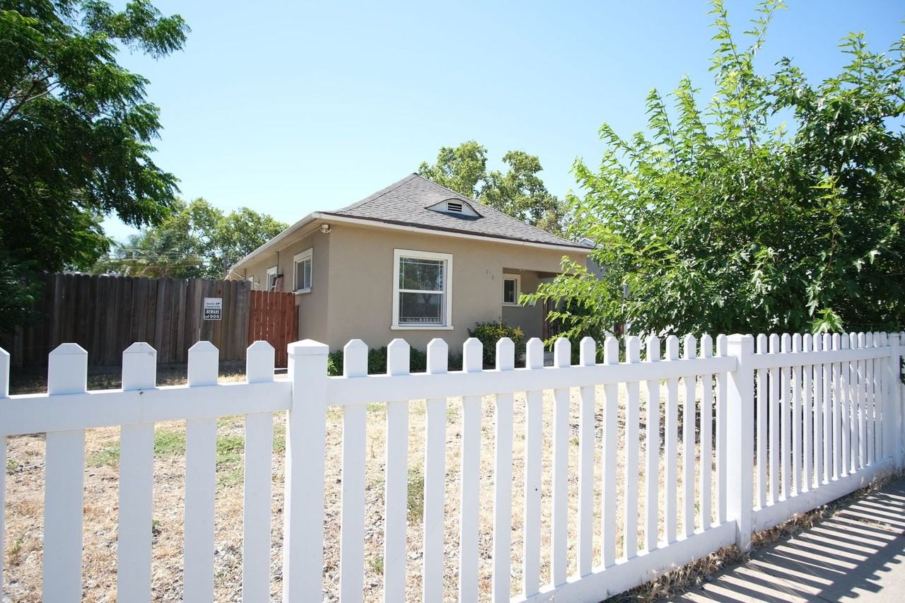 810 E Olive Ave - Photo 3 of 21