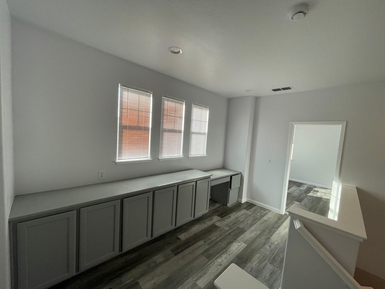 850 Saffron Dr #1 - Photo 5 of 22