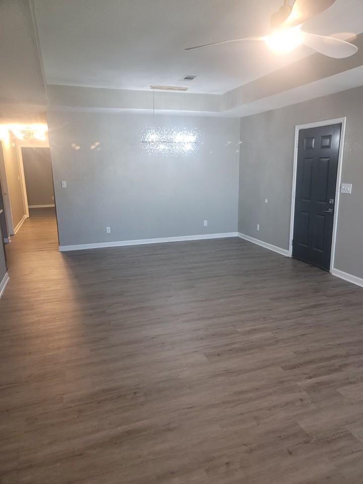 1302 Gamble Rd #1302B - Photo 3 of 11