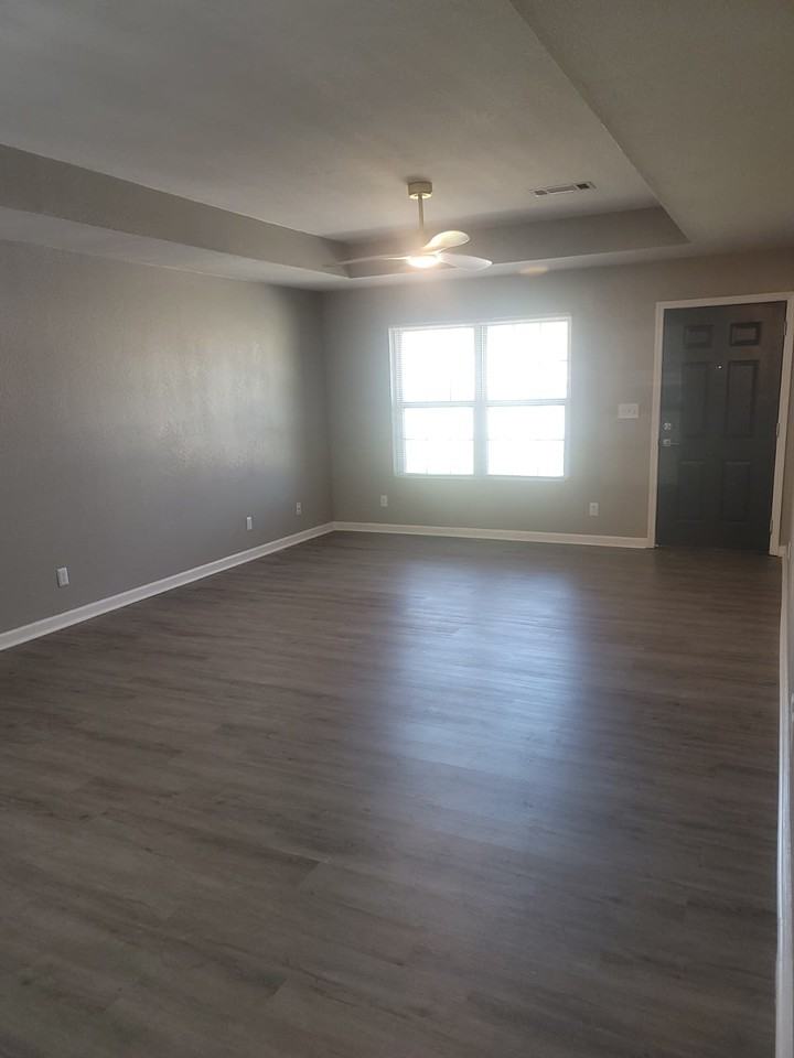 1302 Gamble Rd #1302B - Photo 4 of 11