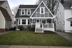 featured image of 3337 Sylvanhurst Rd