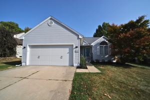 featured image of 454 Woodland Dr W #1