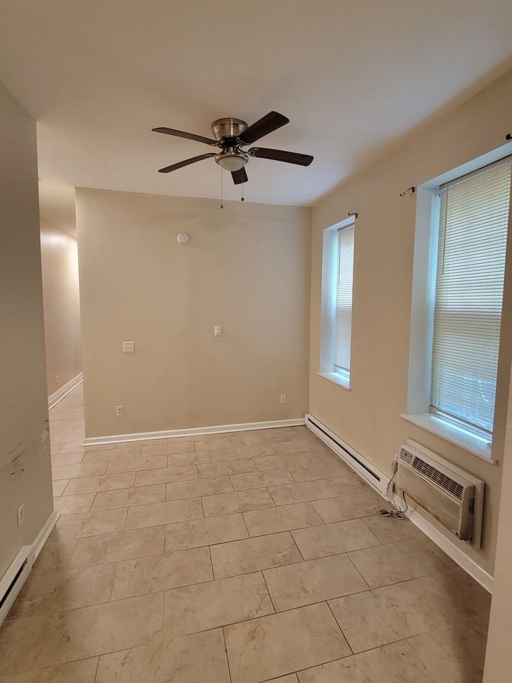 714 Cedar Ave #2 - Photo 3 of 12