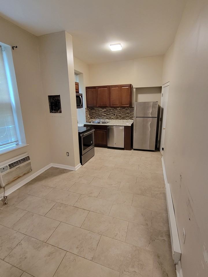 714 Cedar Ave #2 - Photo 7 of 12