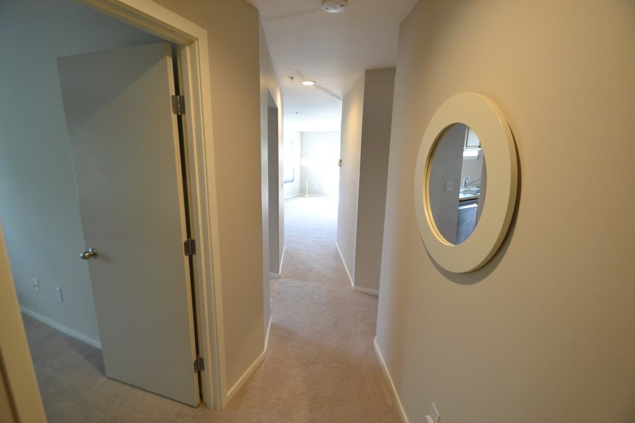 12345 Roosevelt Way Ne #401 - Photo 2 of 13